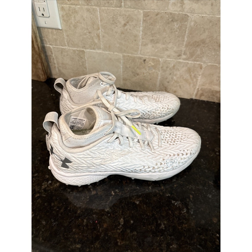 Under Armour UA U Spotlight LAX MC 3028706-100 Men's 7.5 Women's 9